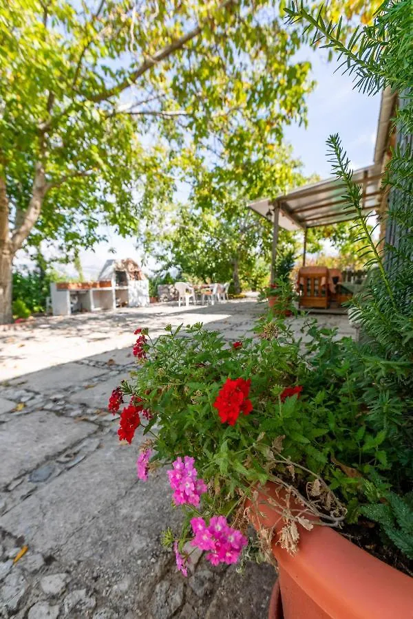 Country house Casa Jurinea Guest House Torres